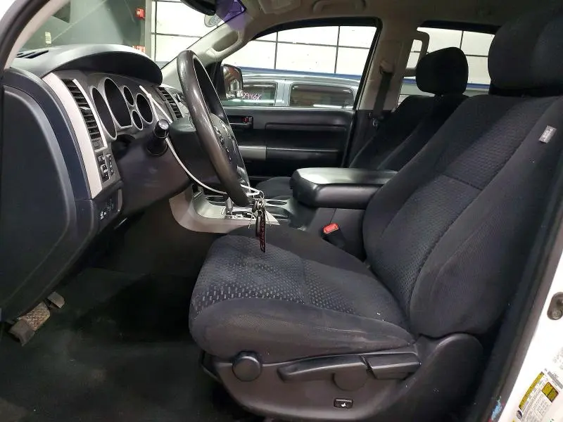 2013 TOYOTA TUNDRA GRADE  