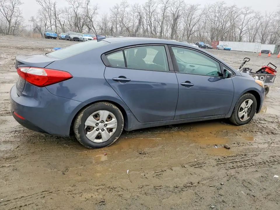2016 KIA FORTE LX  