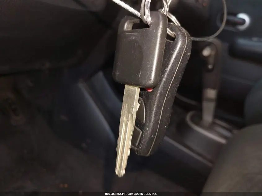2012 NISSAN VERSA 1.8 S