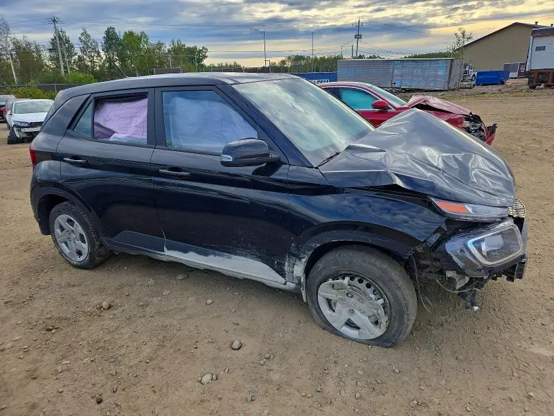 2023 HYUNDAI VENUE SE  