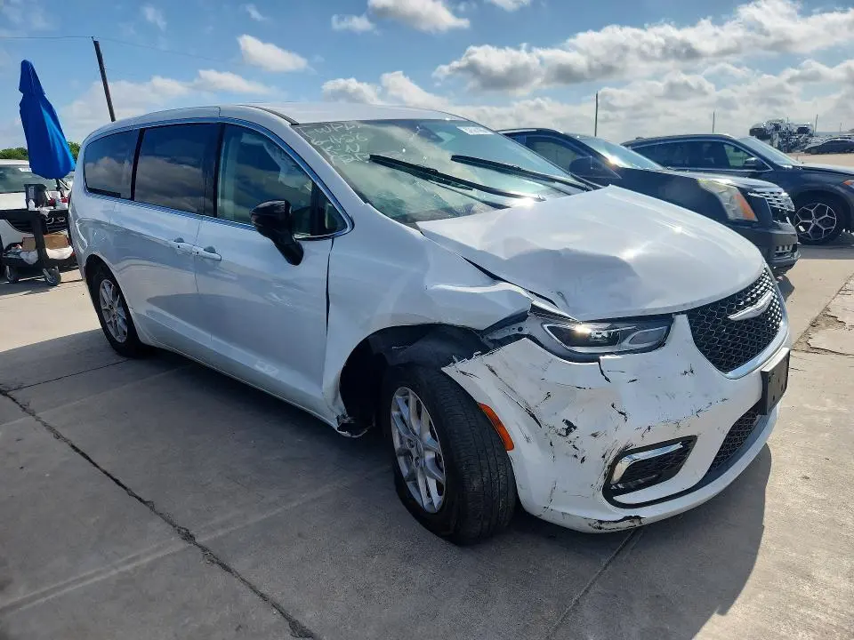 2024 CHRYSLER PACIFICA TOURING L  