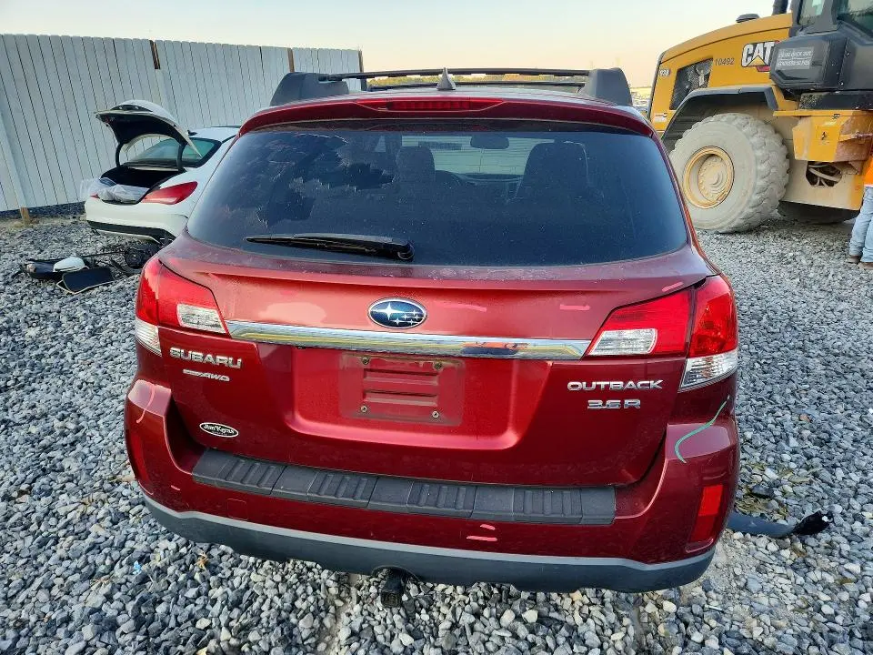 2011 SUBARU OUTBACK 3.6R LIMITED  