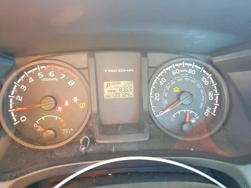 2016 TOYOTA TACOMA SR  
