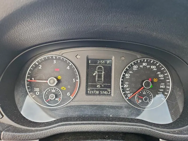 2013 VOLKSWAGEN PASSAT SE  