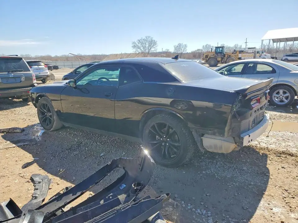 2016 DODGE CHALLENGER SXT  