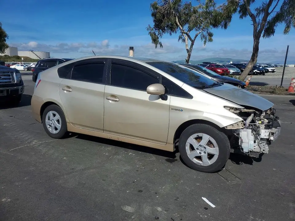 2010 TOYOTA PRIUS II  