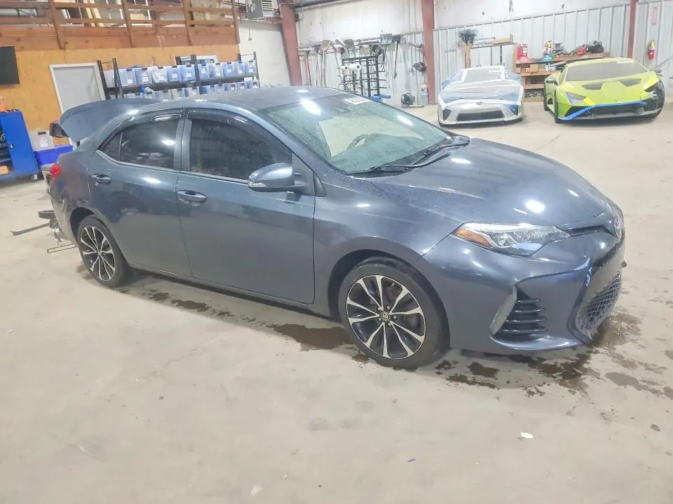 2018 TOYOTA COROLLA SE  