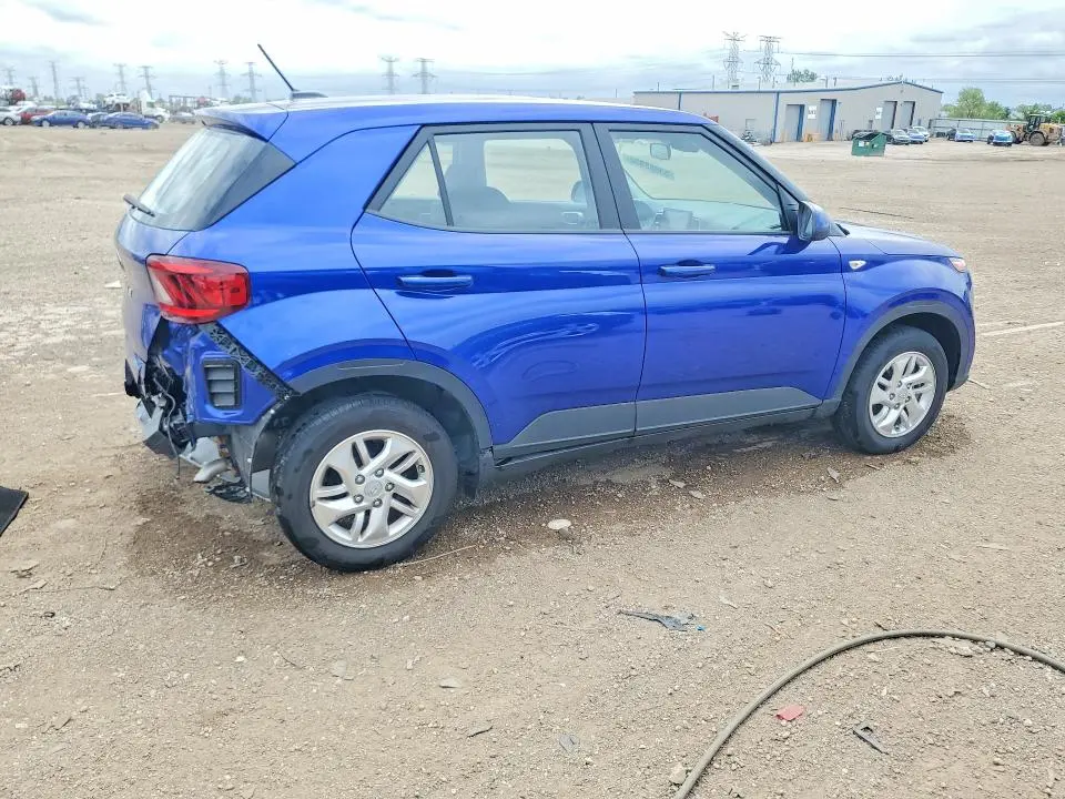 2025 HYUNDAI VENUE SE  