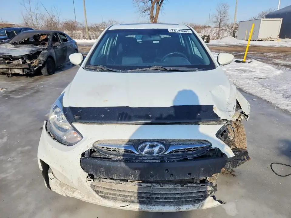 2012 HYUNDAI ACCENT SE  