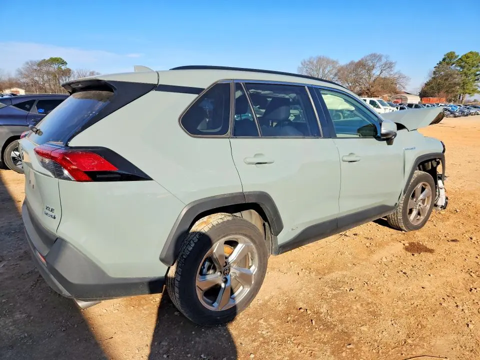 2021 TOYOTA RAV4 XLE PREMIUM  
