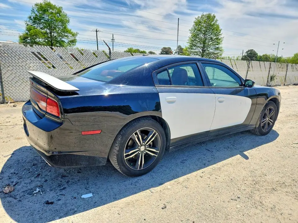 2013 DODGE CHARGER SXT  