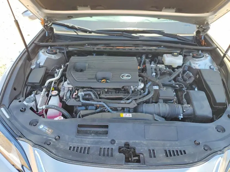 2025 LEXUS ES 300H LUXURY  
