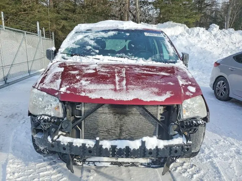 2015 DODGE GRAND CARAVAN SE  