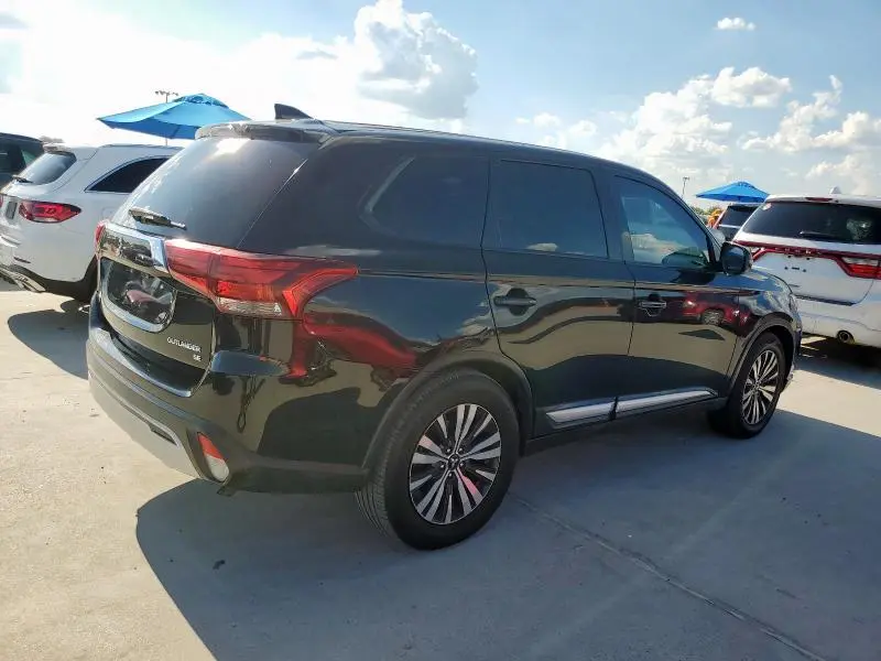 2019 MITSUBISHI OUTLANDER SE