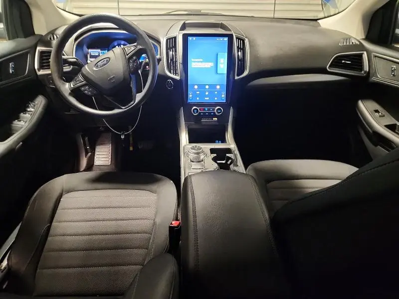 2021 FORD EDGE SE  
