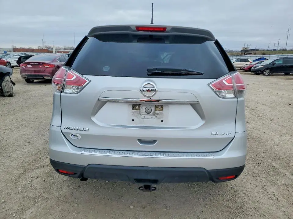 2015 NISSAN ROGUE   