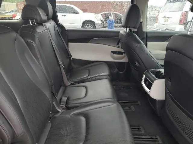 2023 KIA CARNIVAL LX  