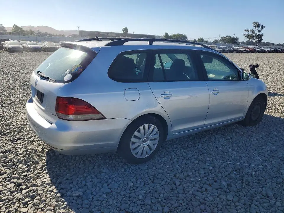 2013 VOLKSWAGEN JETTA S  