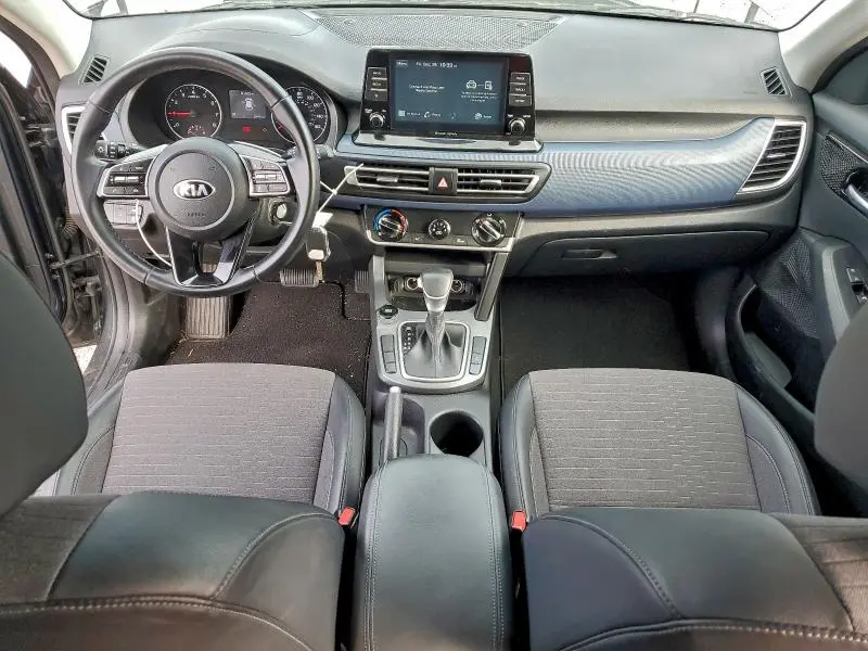 2021 KIA SELTOS S  