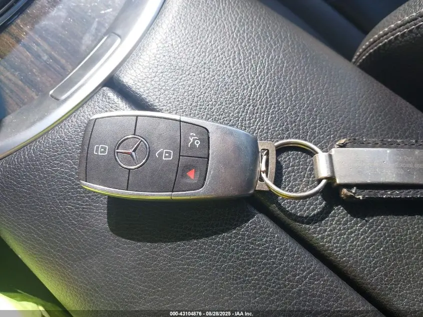 2020 MERCEDES-BENZ GLC 300 4MATIC