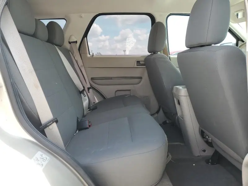 2012 FORD ESCAPE XLS  