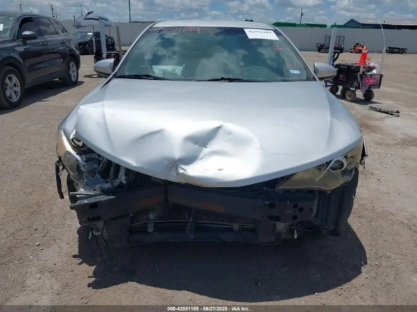 2014 TOYOTA CAMRY SE