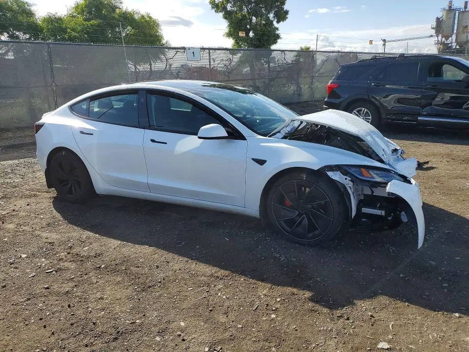 2026 TESLA MODEL 3   