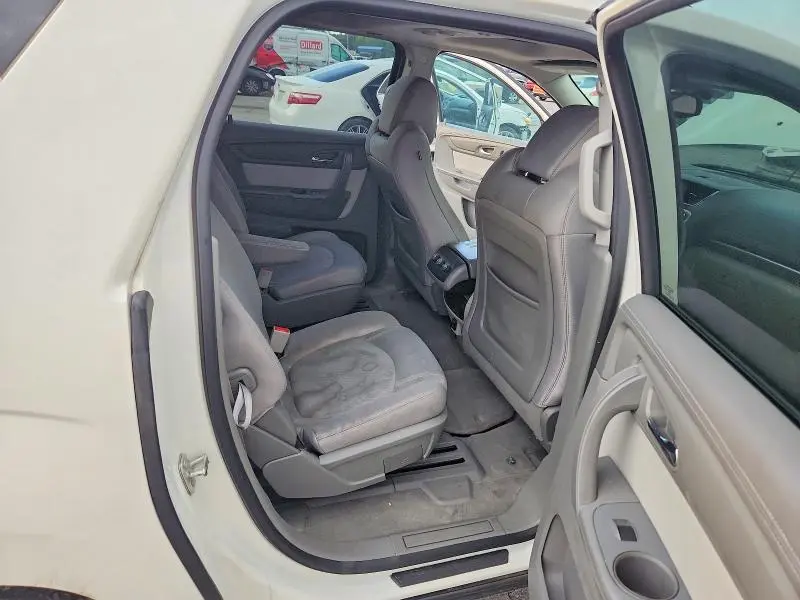 2015 GMC ACADIA SLE  