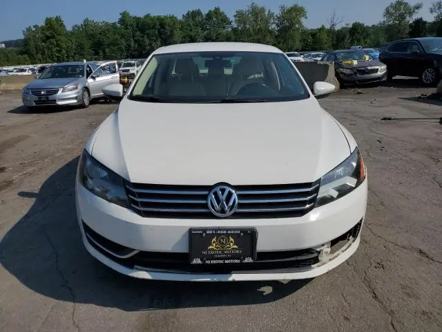 2012 VOLKSWAGEN PASSAT SE  
