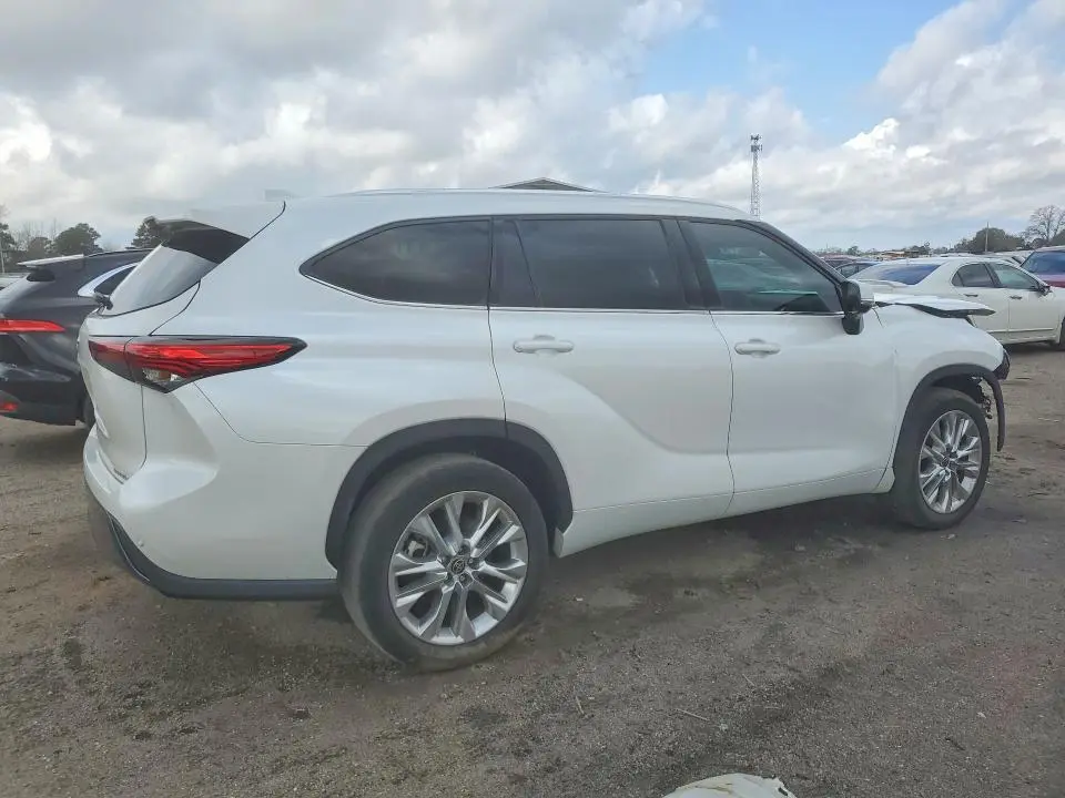 2023 TOYOTA HIGHLANDER L  