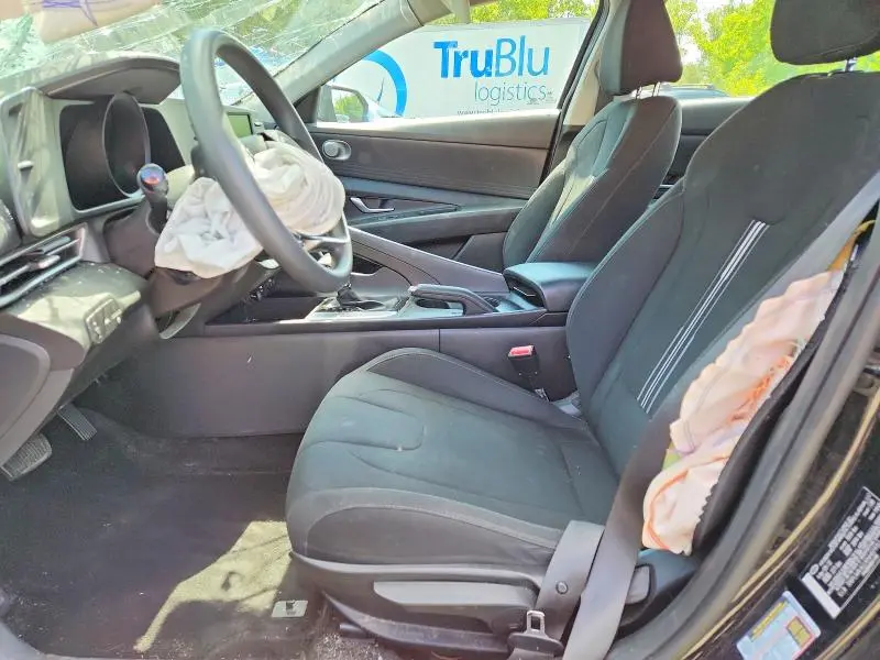 2022 HYUNDAI ELANTRA   