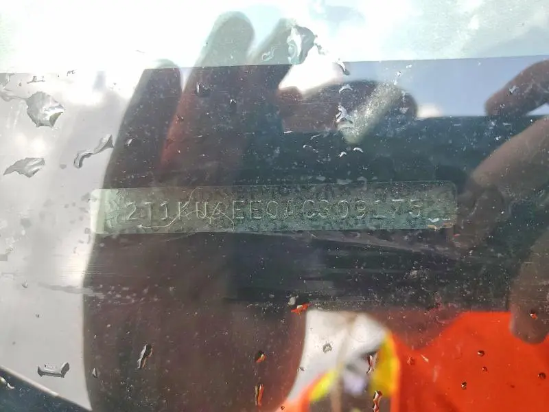2010 TOYOTA MATRIX BASE  