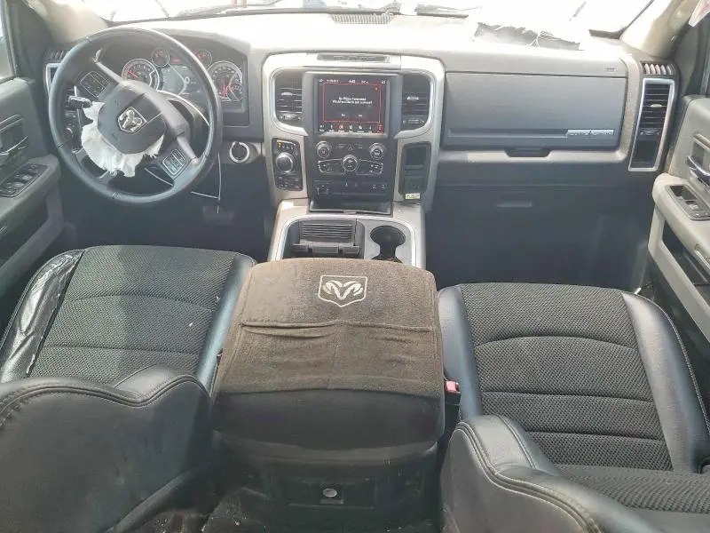 2018 RAM 1500 SLT  