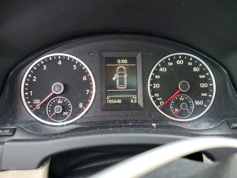 2013 VOLKSWAGEN TIGUAN S  