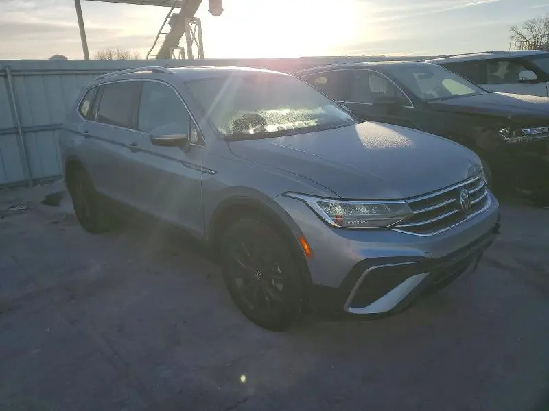 2024 VOLKSWAGEN TIGUAN SE  