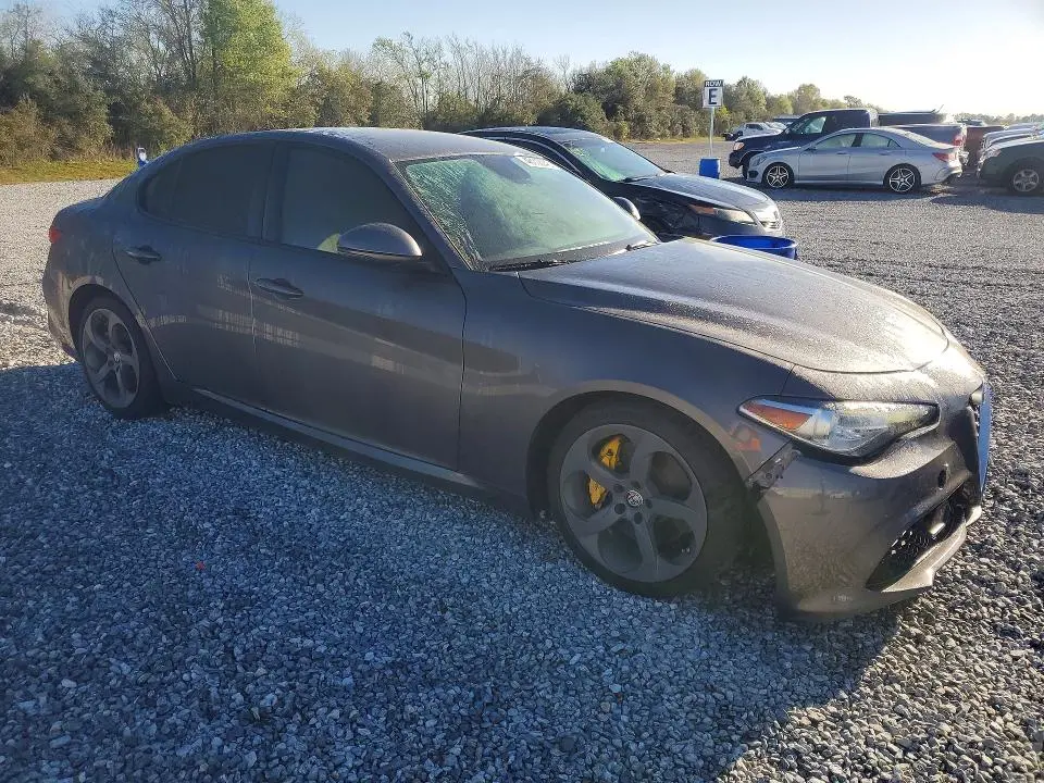 2018 ALFA ROMEO GIULIA   