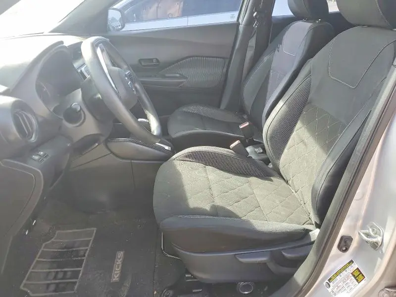 2018 NISSAN KICKS S  