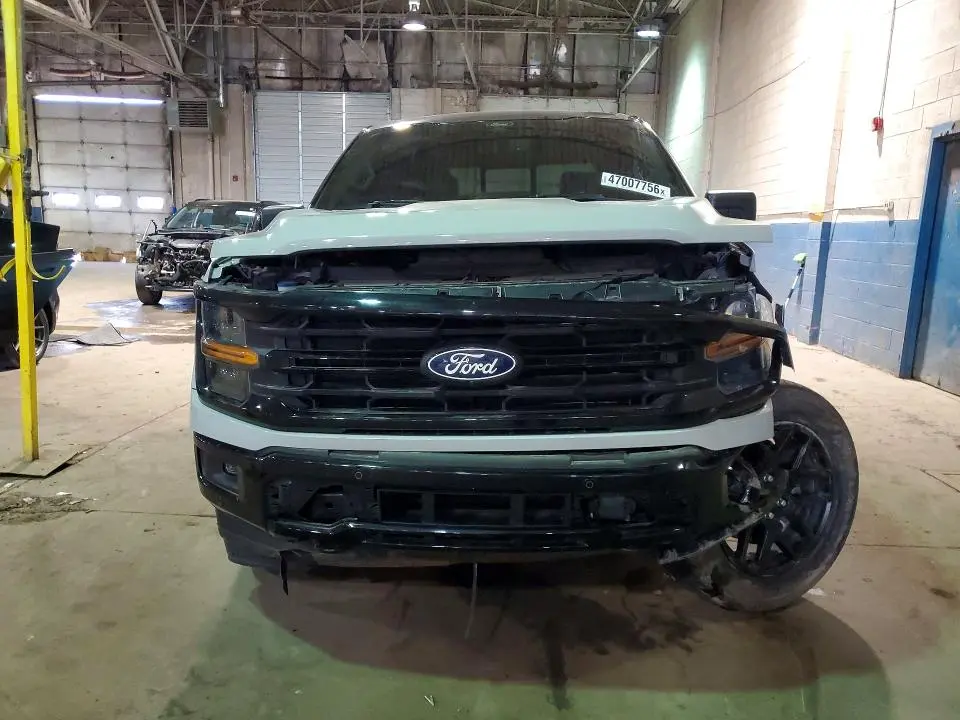 2024 FORD F150 XLT  