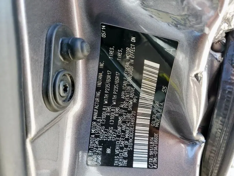 2014 TOYOTA SIENNA XLE  