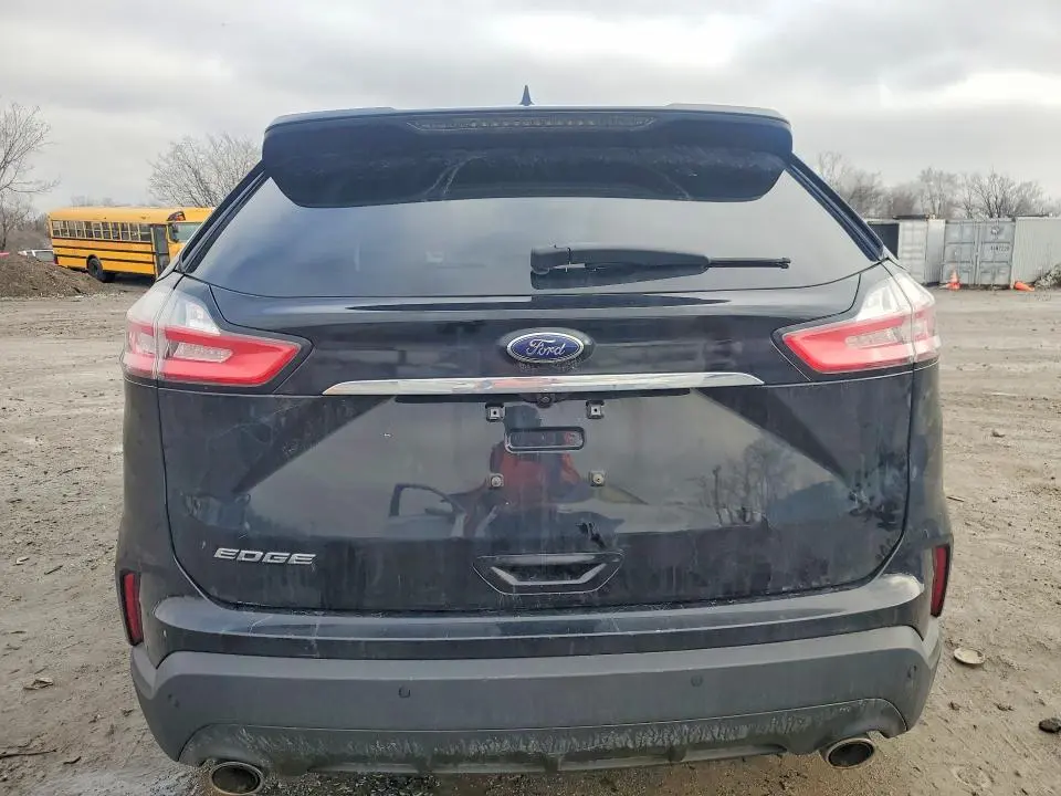 2020 FORD EDGE SE  