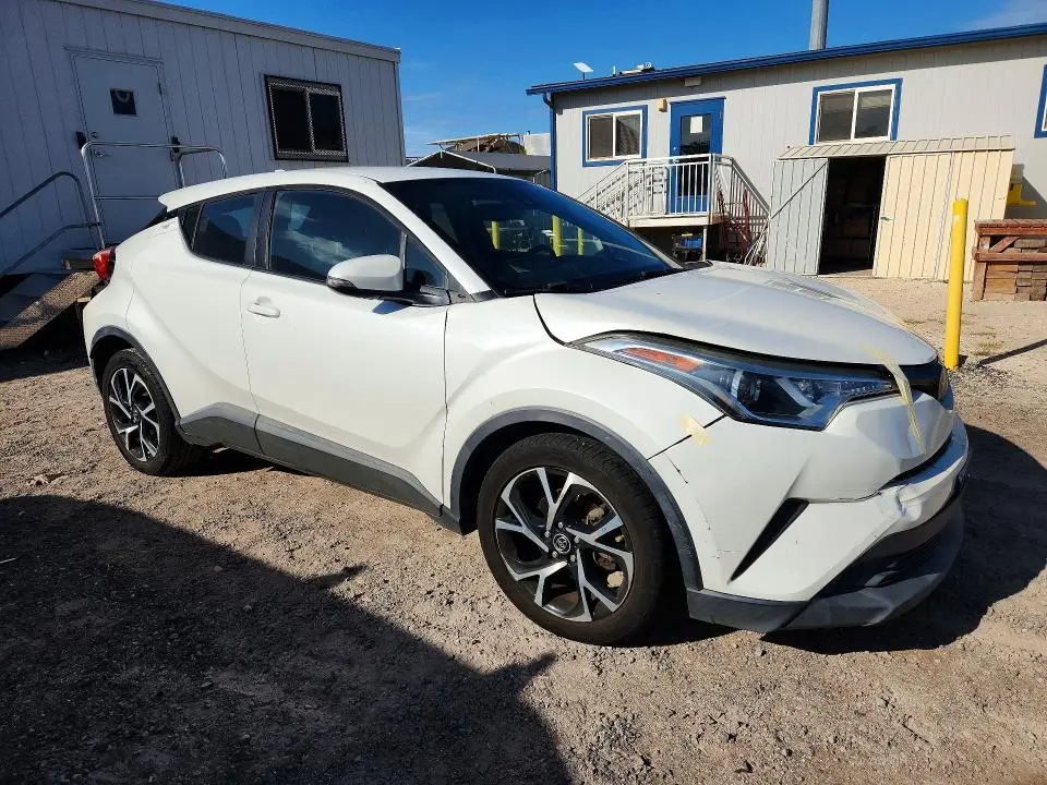 2018 TOYOTA C-HR XLE  