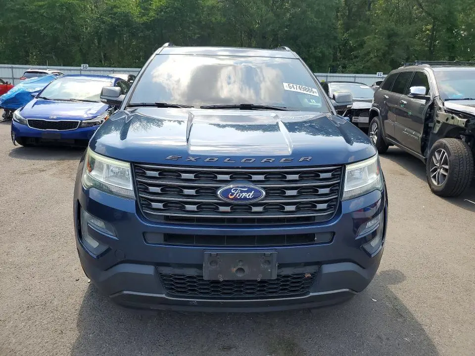 2017 FORD EXPLORER XLT  