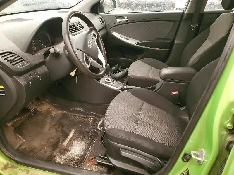 2012 HYUNDAI ACCENT GS  