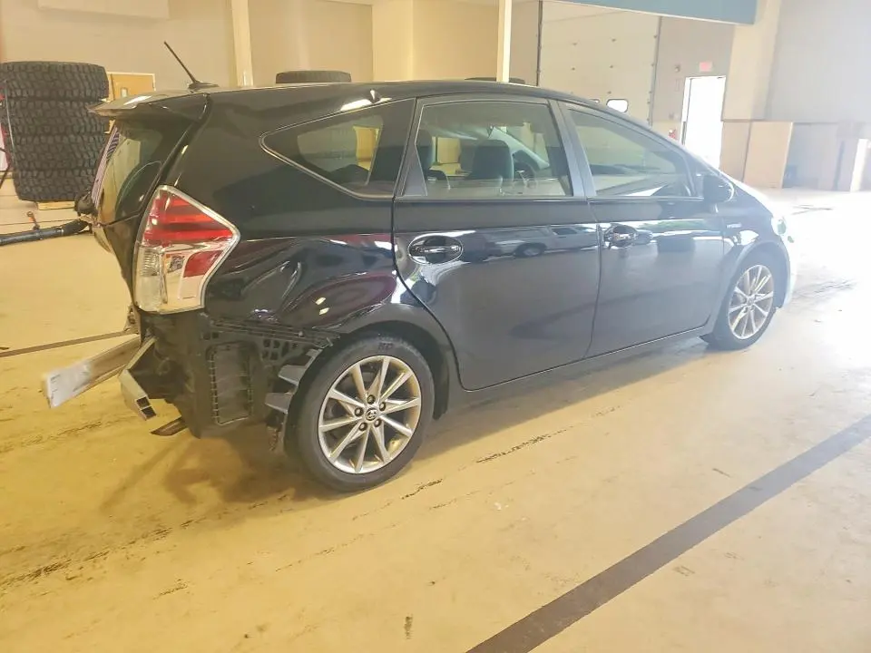 2017 TOYOTA PRIUS V FIVE  