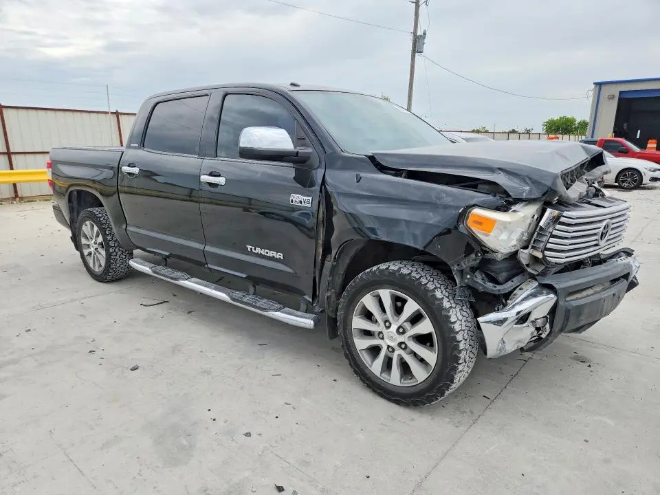 2017 TOYOTA TUNDRA CREWMAX LIMITED  