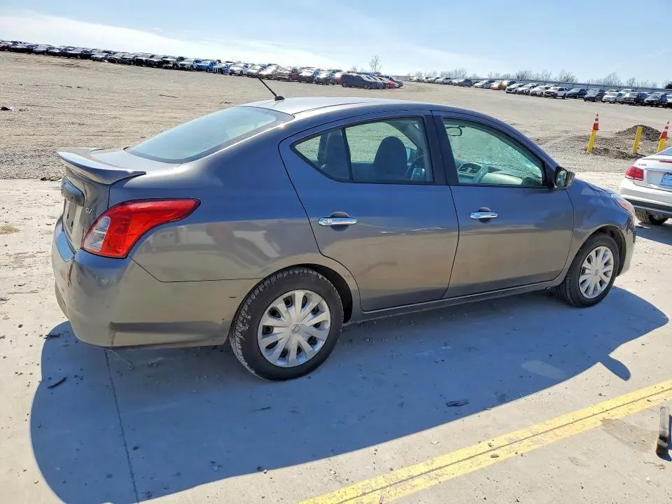 2019 NISSAN VERSA SV  