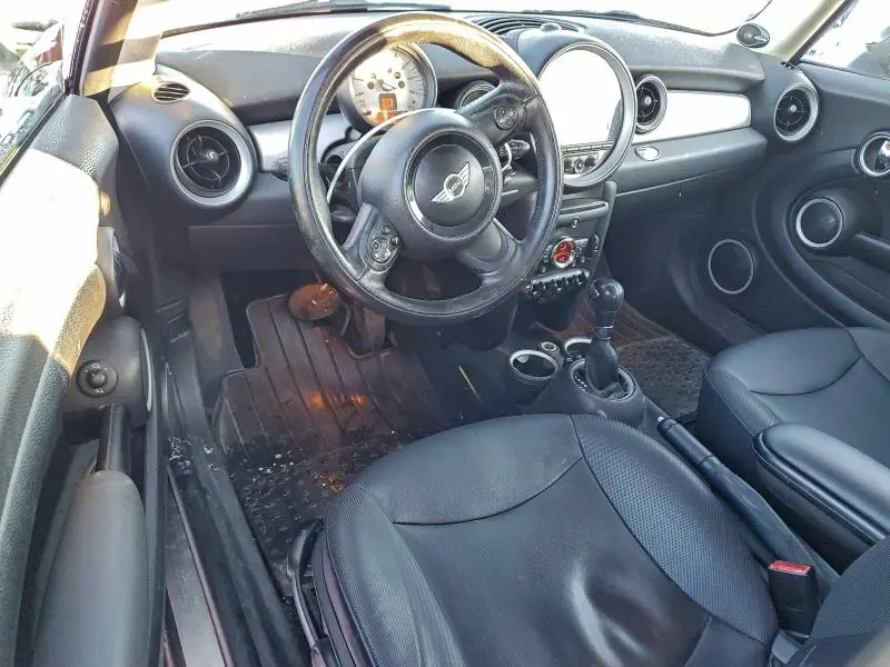 2012 MINI COOPER   