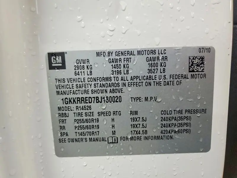 2011 GMC ACADIA SLT-1  