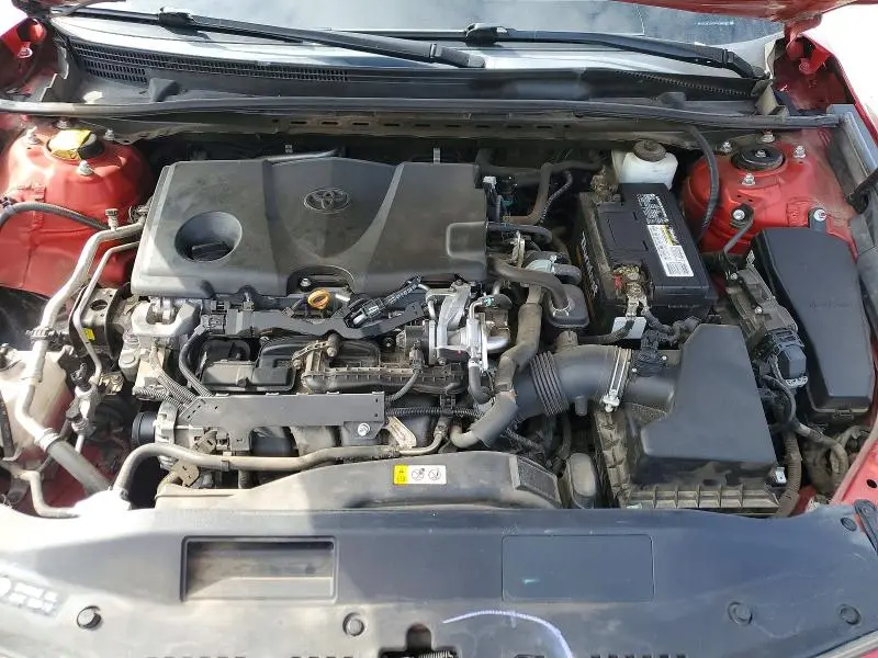 2019 TOYOTA CAMRY SE  