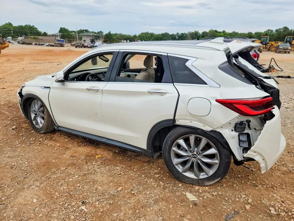 2019 INFINITI QX50 LUXE  